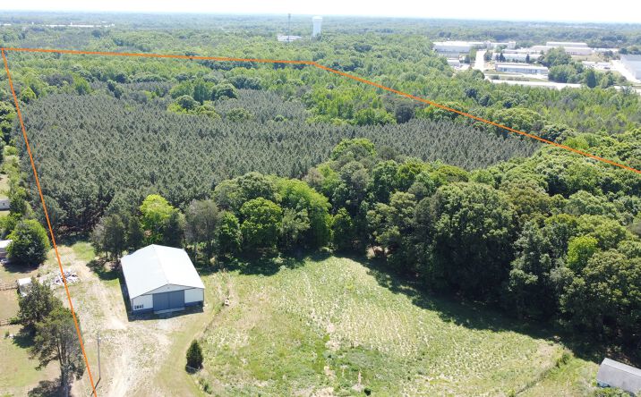 Pictures of Land property located at 136 Arabian Dr, Mooresville, NC 28115 for sales - image #1