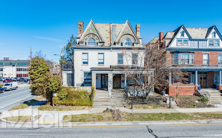 Pictures of Multifamily property located at 1427 N Front St, Harrisburg, PA 17102 for sales - image #1