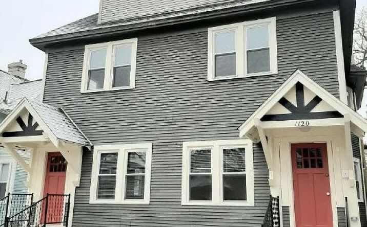 Pictures of Multifamily property located at 1118 26th St, Des Moines, IA 50311, 1120 26th St, Des Moines, IA 50311 for sales - image #1