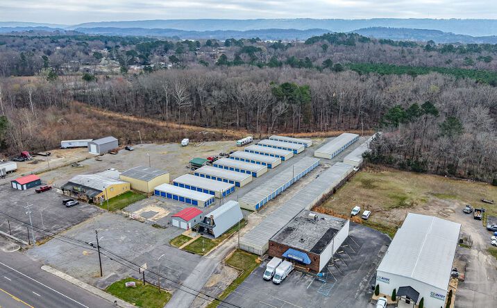 Pictures of Self Storage property located at 218 Bob Jones Rd, Scottsboro, AL 35769, 212 Veterans Dr, Scottsboro, AL 35768, 3303 south broad st, New Orleans, LA 70125 for sales - image #1