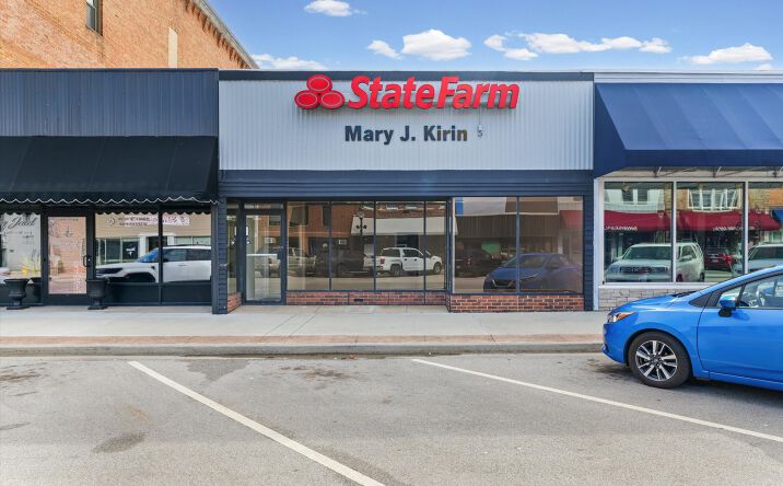 Pictures of Office property located at 143 N Market St, Paxton, IL 60957 for sales - image #1