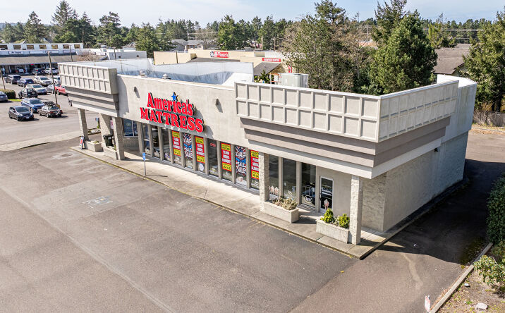 Pictures of Retail property located at 2455 US-101, Florence, OR 97439 for sales - image #1