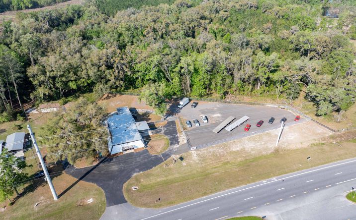 Pictures of Retail property located at 2832 SW Main Blvd, Lake City, FL 32025 for sales - image #1
