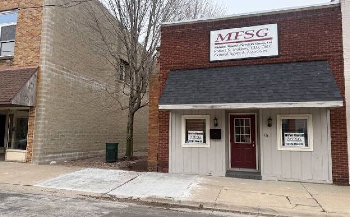 Pictures of Office property located at 115 S First St, Monmouth, IL 61462 for sales - image #1