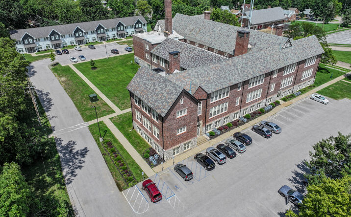 Pictures of Multifamily property located at 1351 N Hanley Rd, St. Louis, MO 63130 for sales - image #1