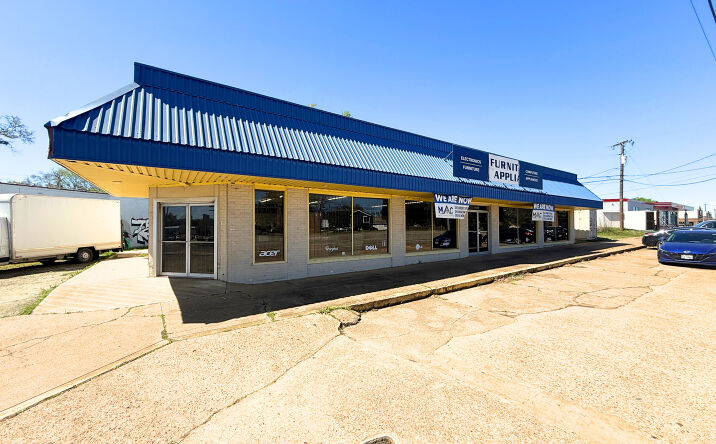 Pictures of Retail, Industrial property located at 1404 West Gentry Parkway, Tyler, TX 75702 for sales - image #1
