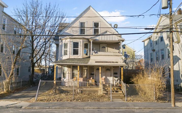Pictures of Multifamily property located at 163 Wood St, Waterbury, CT 06704 for sales - image #1