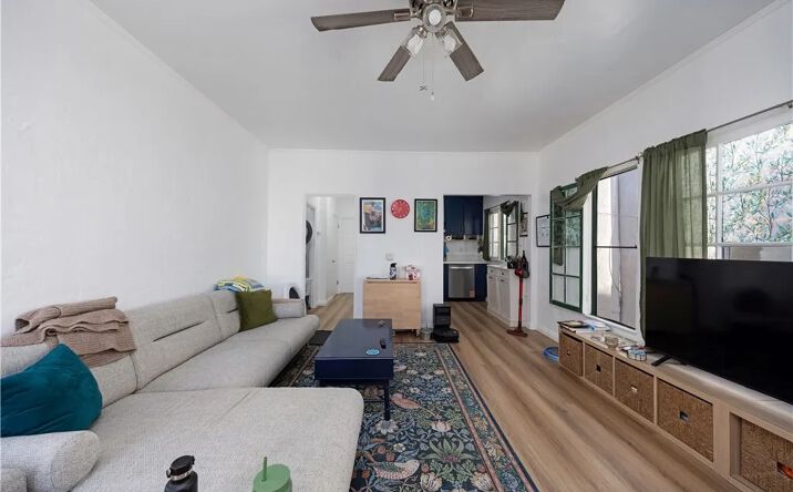 Pictures of Multifamily property located at 28 Argonne Avenue, Long Beach, CA 90803 for sales - image #1