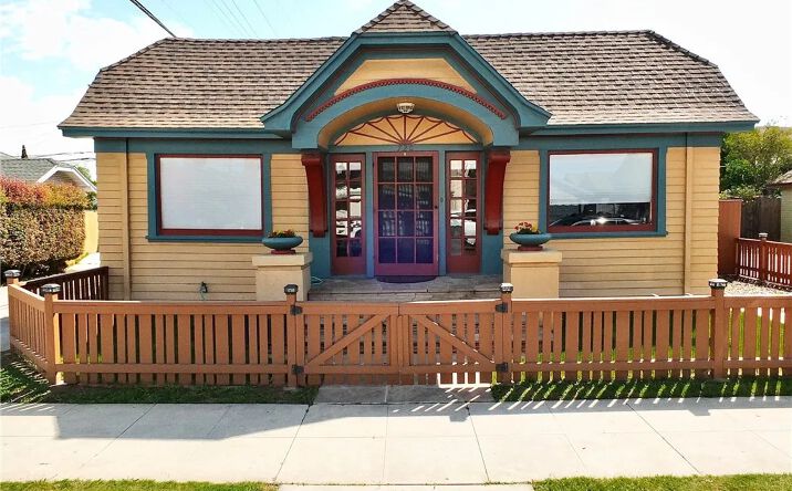 Pictures of Multifamily property located at 720 Stanley, Long Beach, CA 90804 for sales - image #1
