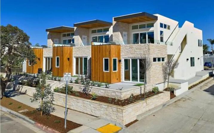 Pictures of Multifamily property located at 3903 Haines, San Diego, CA 92109 for sales - image #1