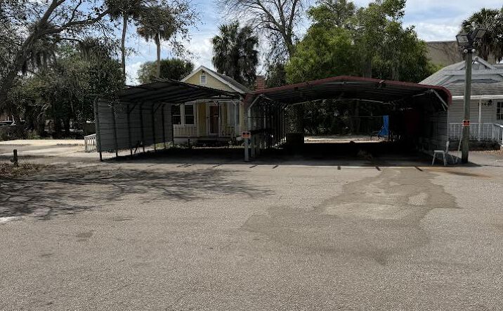 Pictures of Mixed Use, Office, Retail property located at 1042 N Dixie Fwy, New Smyrna Beach, FL 32168 for sales - image #1