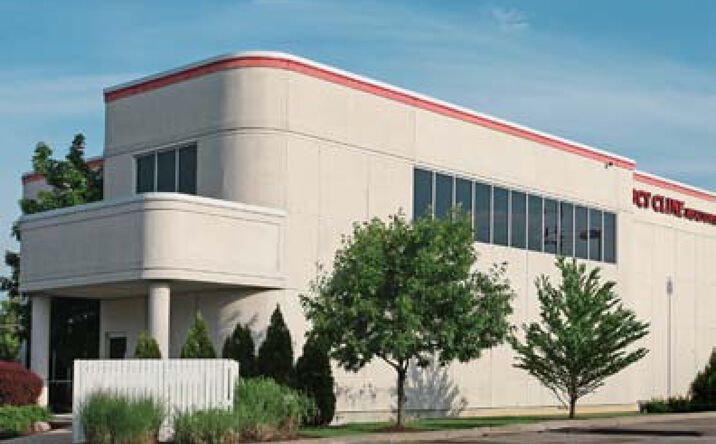 Pictures of Retail property located at 8145 Beechmont Ave, Cincinnati, OH 45255 for sales - image #1