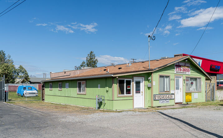 Pictures of Mixed Use, Office property located at 1951 Delta Waters Rd, Medford, OR 97504 for sales - image #1