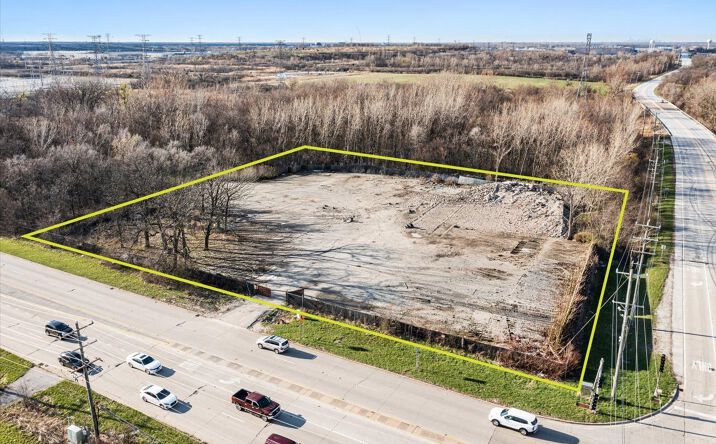 Pictures of Land property located at 701 E sauk trail Street, Sauk Village, IL 60411 for sales - image #1