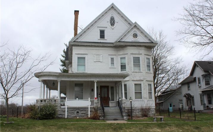 Pictures of Retail property located at 431 Main Street, Phoenix, NY 13135 for sales - image #1