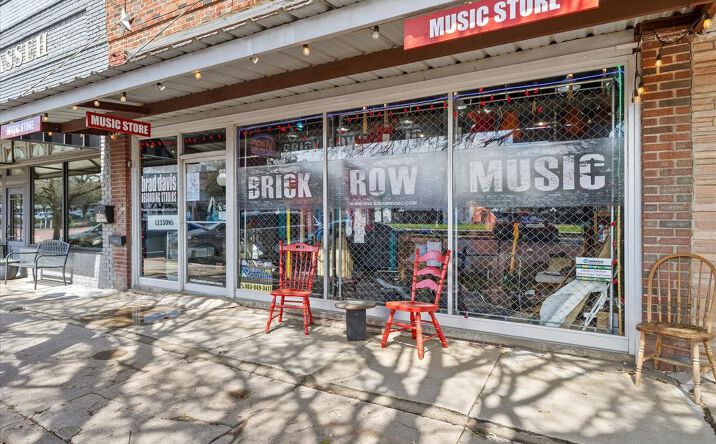 Pictures of Retail property located at 1132 Main Street, Commerce, TX 75428 for sales - image #1