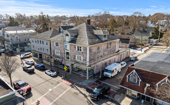 Pictures of Mixed Use, Retail property located at 298 Court St, Plymouth, MA 02360 for sales - image #1
