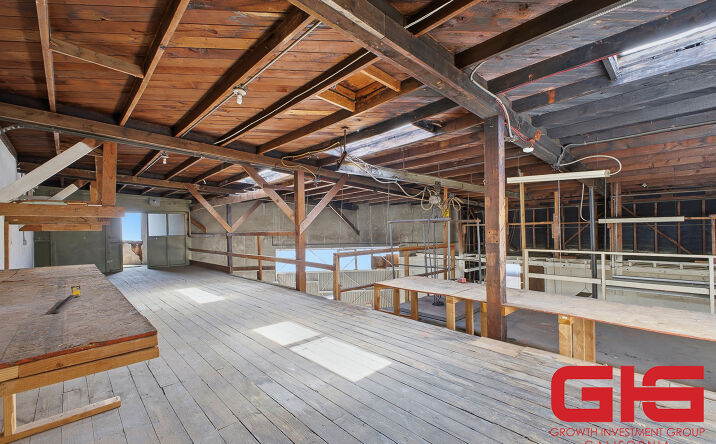 Pictures of Industrial property located at 2020 S Mesa St, Los Angeles, CA 90731 for sales - image #1