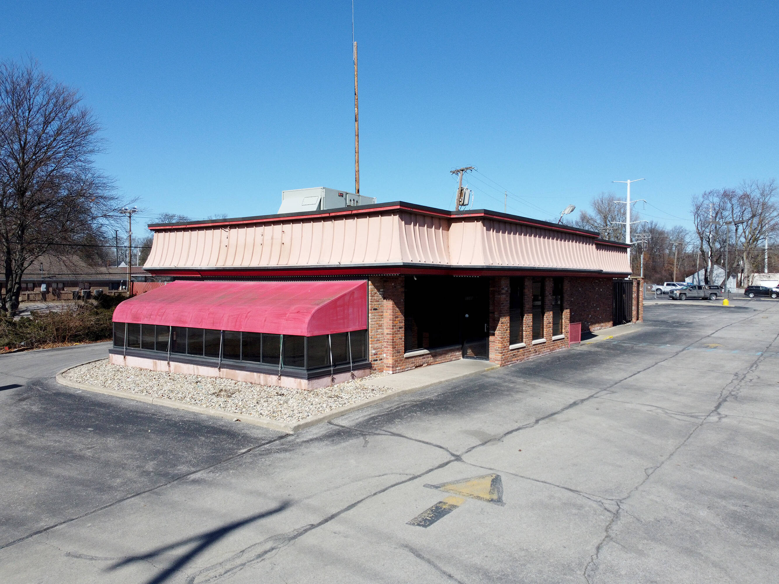 5560 Central Ave, Toledo, OH 43615 | Crexi.com