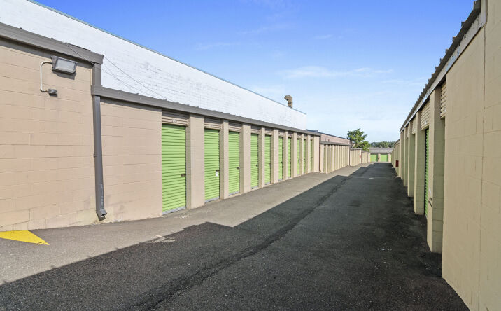 Pictures of Self Storage property located at 8603 Old Ardmore Rd, Greater Landover, MD 20785 for sales - image #1