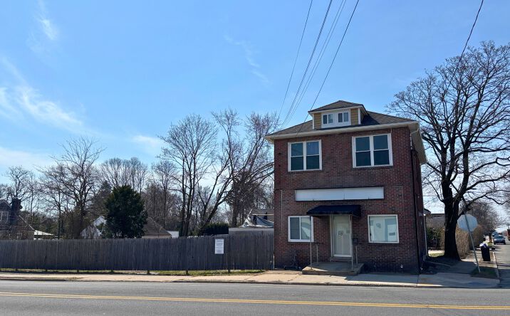 Pictures of Mixed Use, Multifamily, Retail property located at 149 Depot Rd, Huntington Station, NY 11746 for sales - image #1
