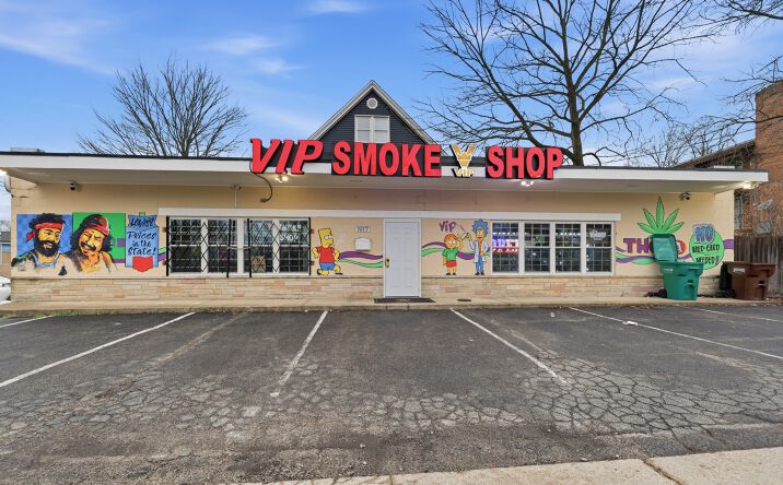 Pictures of Retail property located at 1917 Sutton Ave, Cincinnati, OH 45230 for sales - image #1