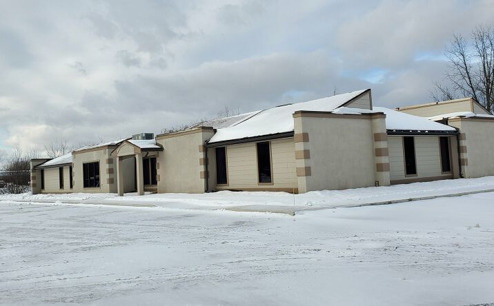 Pictures of Office property located at 8600 Sheridan Drive, Clarence, NY 14221 for sales - image #1