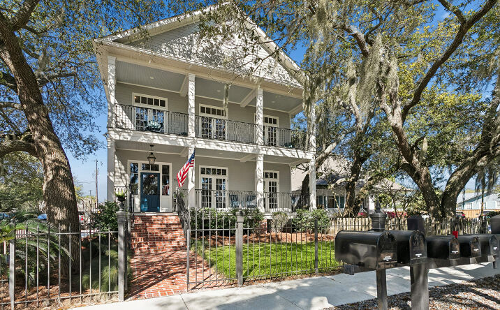 Pictures of Multifamily, Office property located at 506 Water St, Madisonville, LA 70447 for sales - image #1