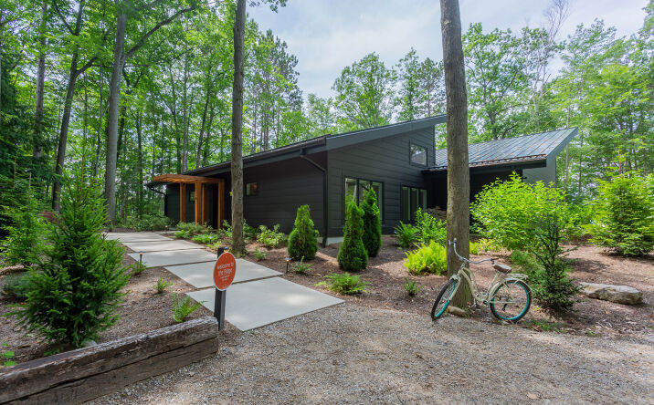 Pictures of Hospitality property located at 7103 Lake View Ridge, Lake Ann, MI 49650 for sales - image #1