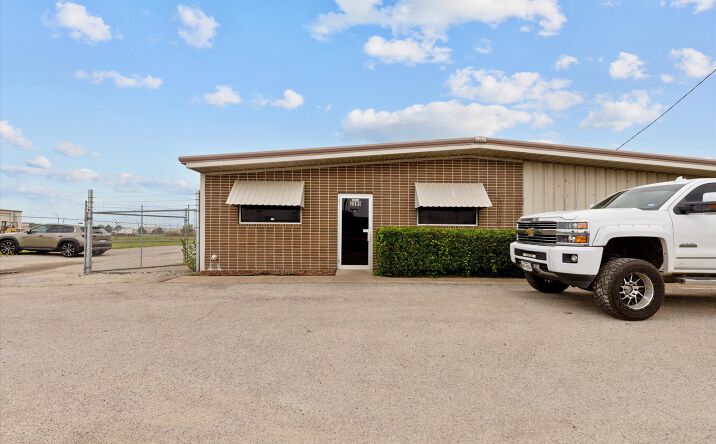 Pictures of Industrial property located at 2309 N Main Street, Cleburne, TX 76033 for sales - image #1