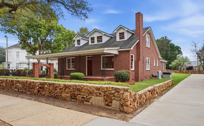 Pictures of Office property located at 410 Society Avenue W, Albany, GA 31701 for sales - image #1