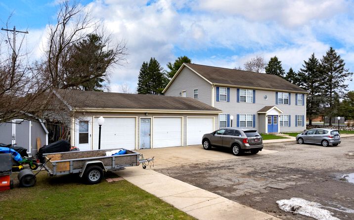 image of property at 2323 W OSTERHOUT AVE Portage MI 49024-8608