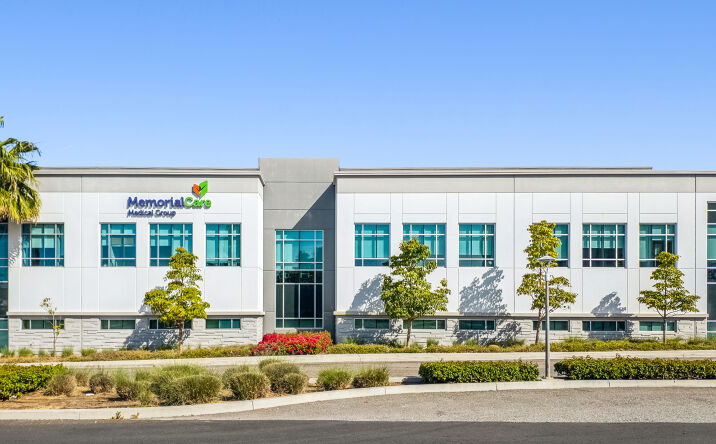 Pictures of Office property located at 17762 Beach Blvd, Huntington Beach, CA 92647 for sales - image #1