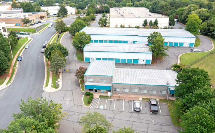Pictures of Self Storage property located at 14159 Mariah Ct, Chantilly, VA 20151 for sales - image #1