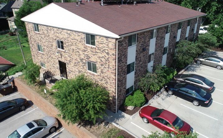 Pictures of Multifamily property located at 1301 S 31st St, Omaha, NE 68105 for sales - image #1