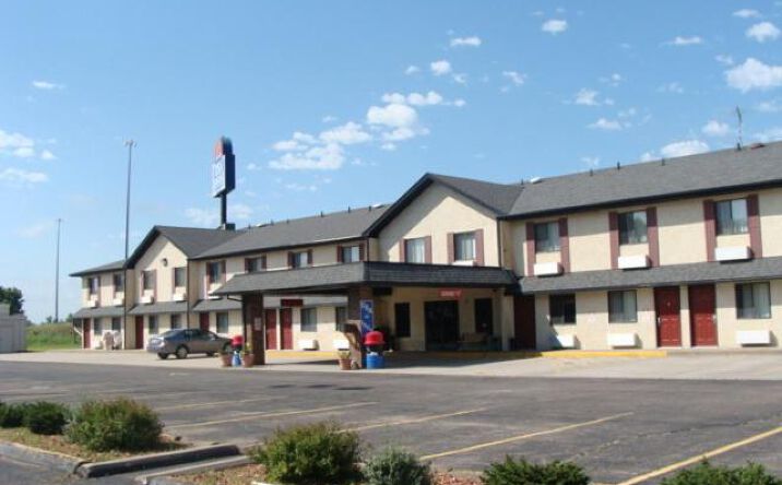 Pictures of Hospitality property located at 7501 US-281, Grand Island, NE 68803 for sales - image #1