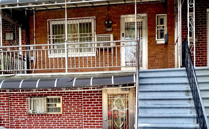 Pictures of Mixed Use property located at 944 adee avenue, Bronx, NY 10469 for sales - image #1