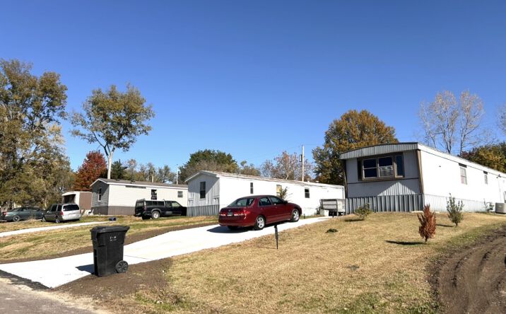 Pictures of Mobile Home Park property located at 930 S Lincoln St, Ottawa, KS 66067 for sales - image #1