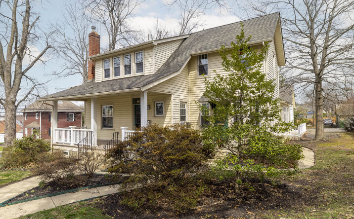 Pictures of Office property located at 179 N Broad St, Doylestown, PA 18901 for sales - image #1