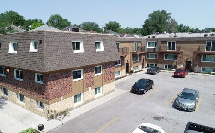 Pictures of Multifamily property located at 320 N 35th St, Omaha, NE 68131 for sales - image #1
