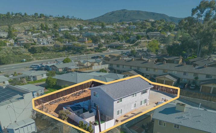 Pictures of Multifamily property located at 1964 Arnold Way, Alpine, CA 91901 for sales - image #1
