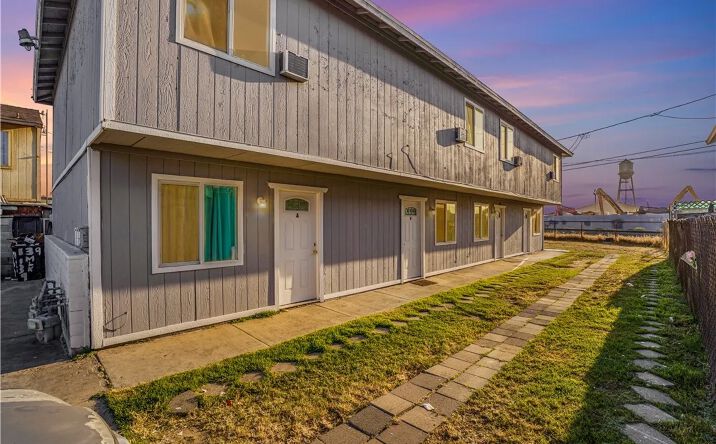 Pictures of Multifamily property located at 139 Dr Martin Luther King Jr Boulevard, Bakersfield, CA 93307 for sales - image #1