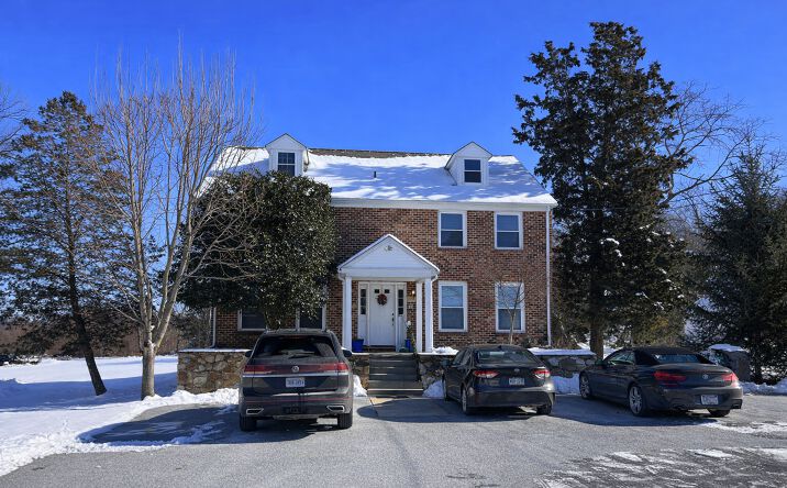 Pictures of Mixed Use, Multifamily, Office property located at 1020 Pottstown Pike, Chester Springs, PA 19425 for sales - image #1