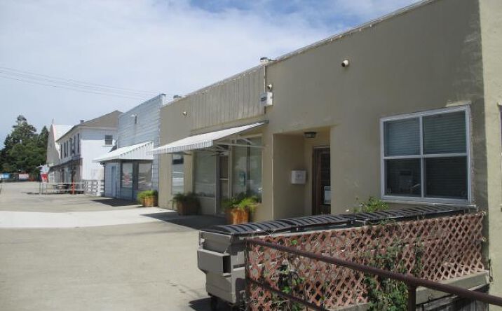 Pictures of Mixed Use, Multifamily, Office, Retail, Special Purpose property located at 11715-119 S. River Rd, Courtland, CA 95615 for sales - image #1