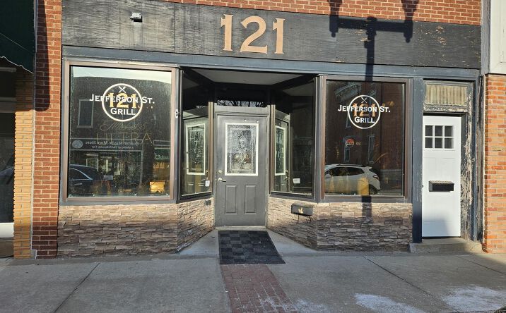 Pictures of Retail property located at 121 N Jefferson St., Mount Pleasant, IA 52641 for sales - image #1