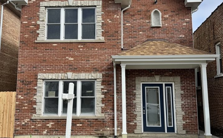 Pictures of Multifamily property located at 5326 W 31st Street, Cicero, IL 60804 for sales - image #1