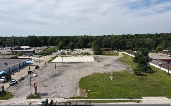 Pictures of Land property located at 1001 W MAIN Street, West Frankfort, IL 62896 for sales - image #1