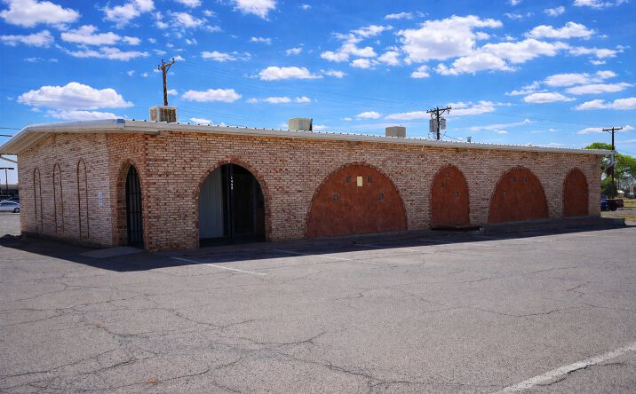 Pictures of Office, Retail property located at 1498 E 10th St, Alamogordo, NM 88310 for sales - image #1
