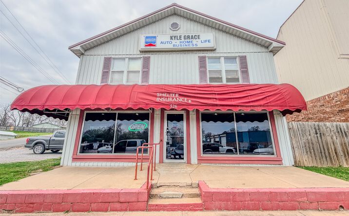 Pictures of Mixed Use property located at 526 S Muskogee Avenue, Tahlequah, OK 74464 for sales - image #1