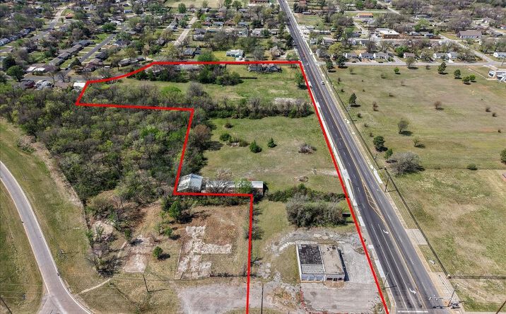 Pictures of Mixed Use property located at 2494 N Lewis Avenue E, Tulsa, OK 74110 for sales - image #1